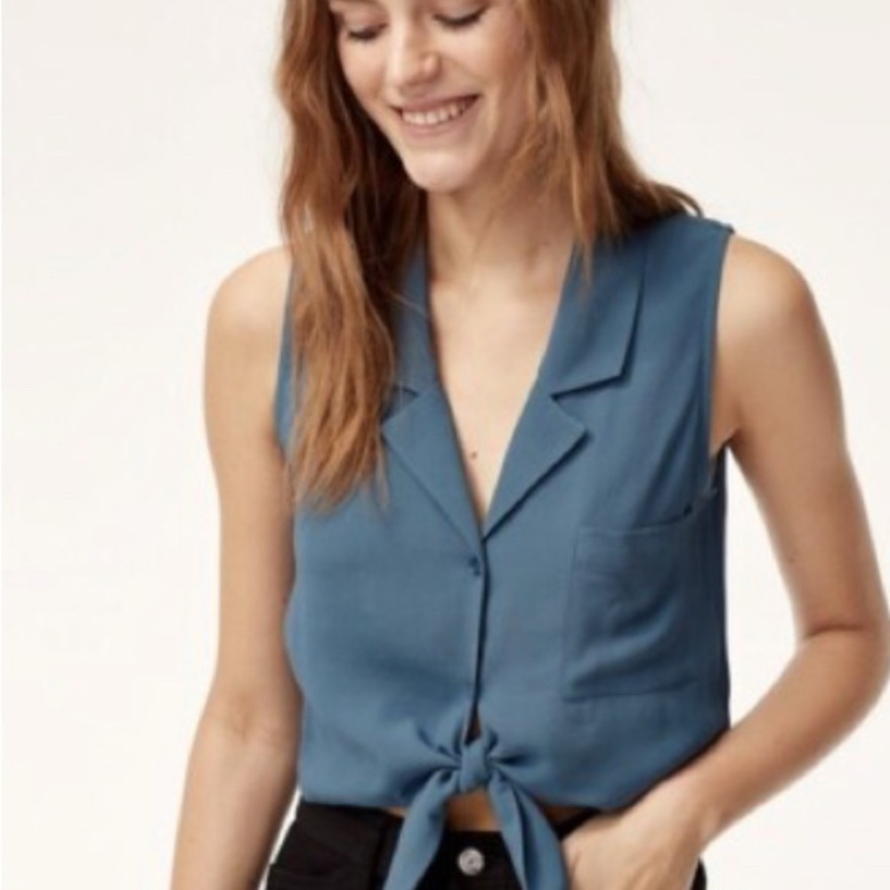 Free with Bundle- Wilfred Cream  Top